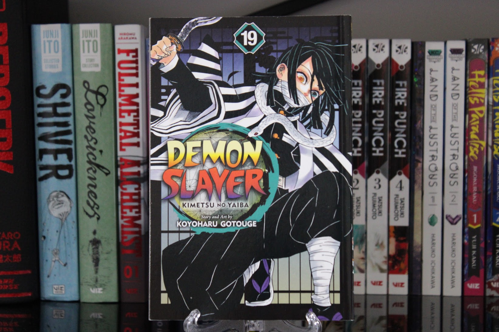 Demon Slayer - Kimetsu No Yaiba Vol. 19